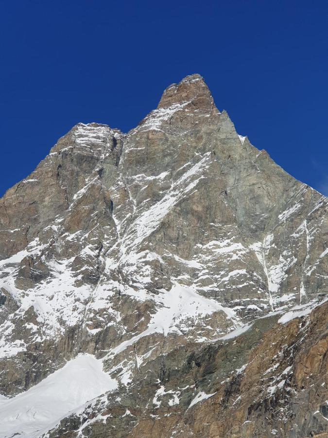 Mansarda Chanoux Cir N 0027 夏特林 外观 照片